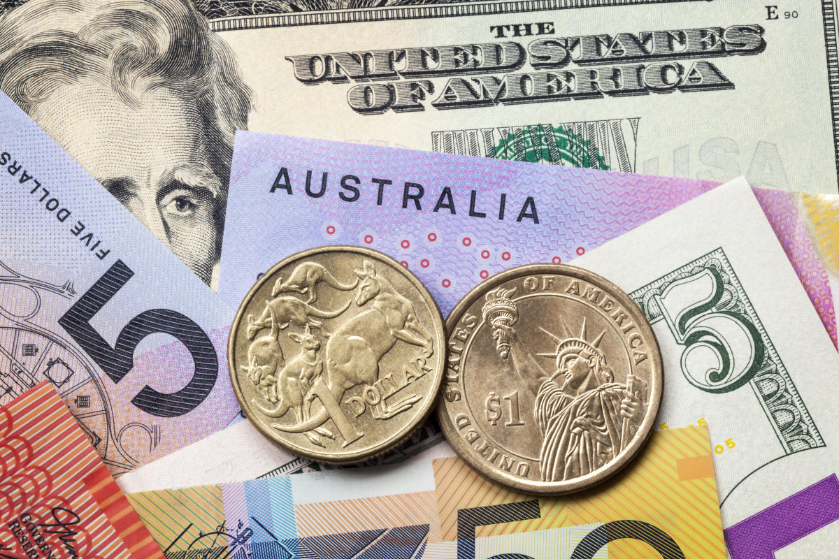 Dolar AS dan Dolar Australia Melemah Terhadap Mata Uang Lain; Yen Naik