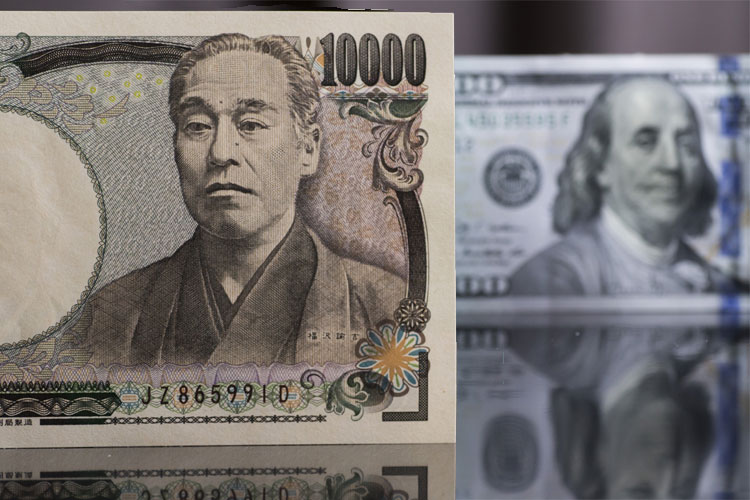 Dolar Melemah Setelah China Membalas Tarif, Yen Menguat