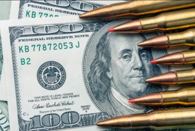 Dolar Menguat, Powell Tahan Sinyal Pemangkasan