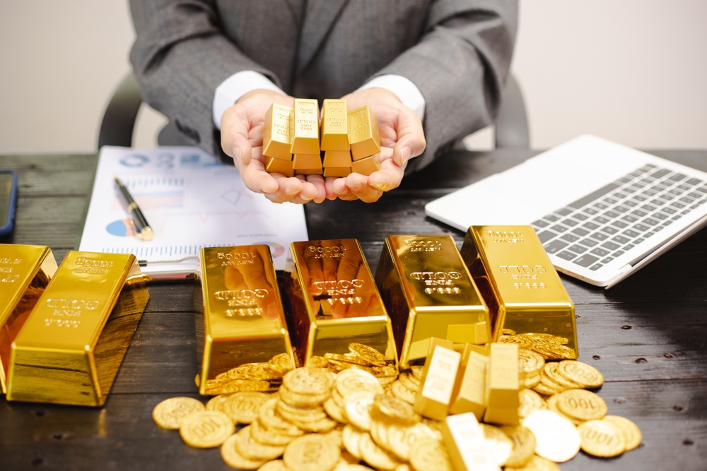 Emas Dekat Tertinggi Dua Pekan di Tengah Harapan Cut Rate