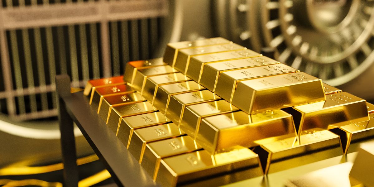 Emas Sentuh Rekor Tertinggi, Incar Level Puncak $3000