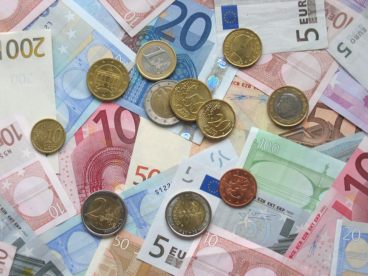 Euro Stabil di Dekat Level Terendah Sebulan Pasca Kesepakatan Perdagangan AS-UE