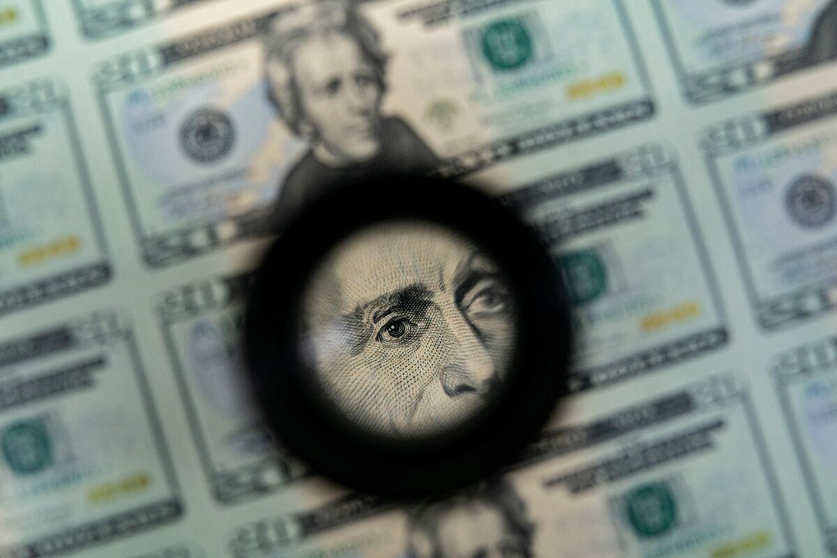 Jelang Data Inflasi, Dolar AS Masih Tertahan