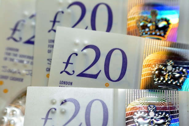 Sterling Menguat VS Dolar, Kekhawatiran Fiskal Masih Jadi Sorotan