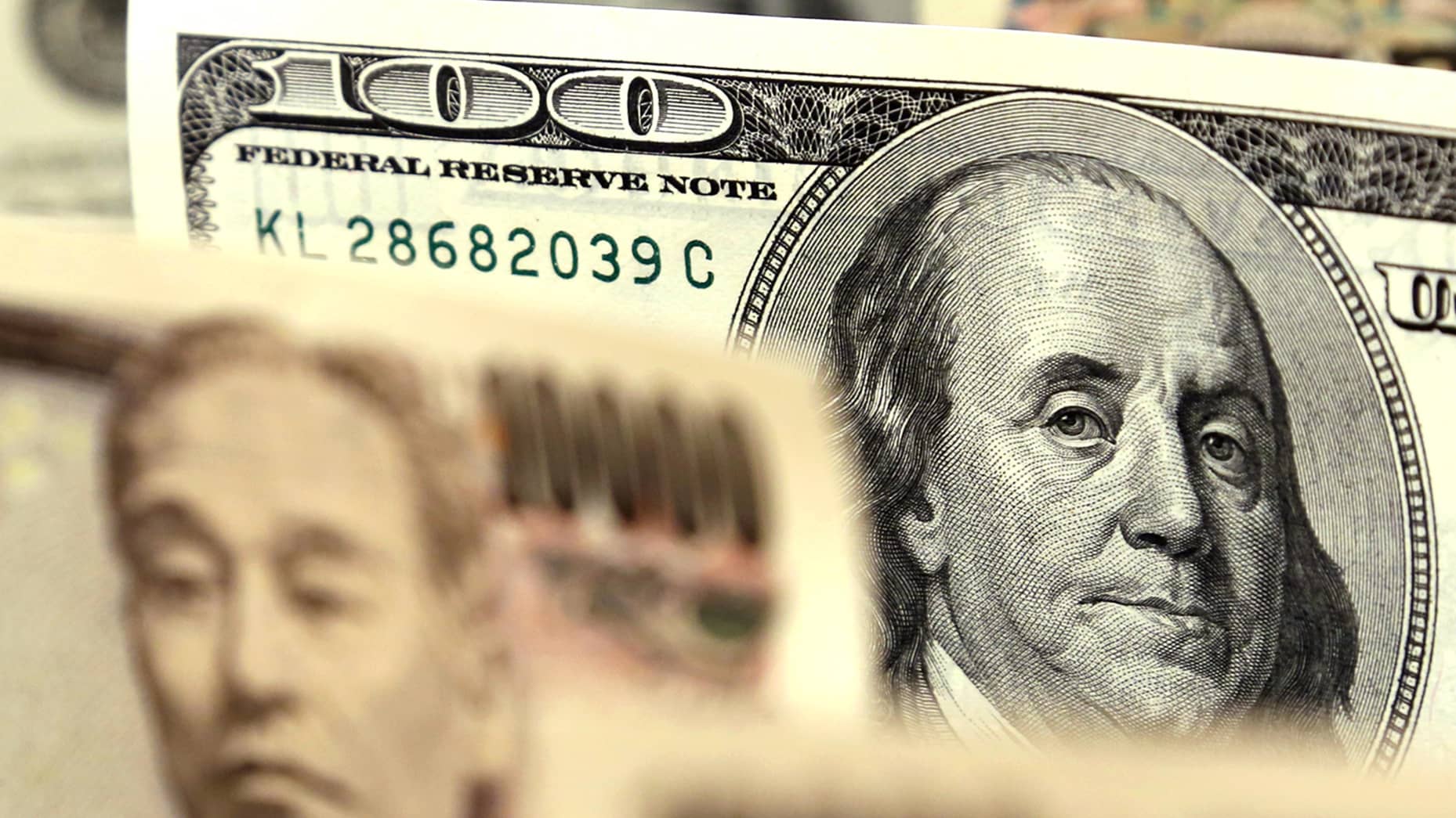 Yen Jepang Menguat Saat Dolar Melemah